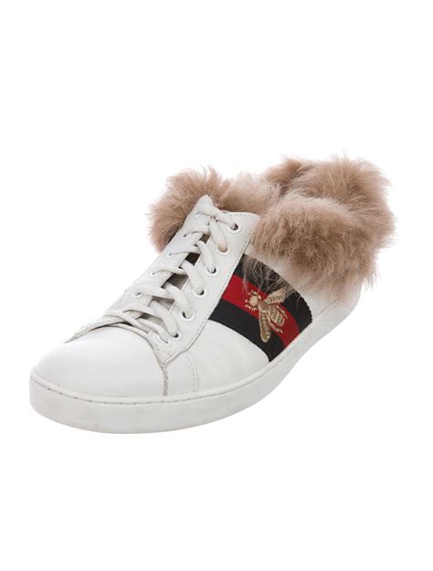 gucci sneaker fur